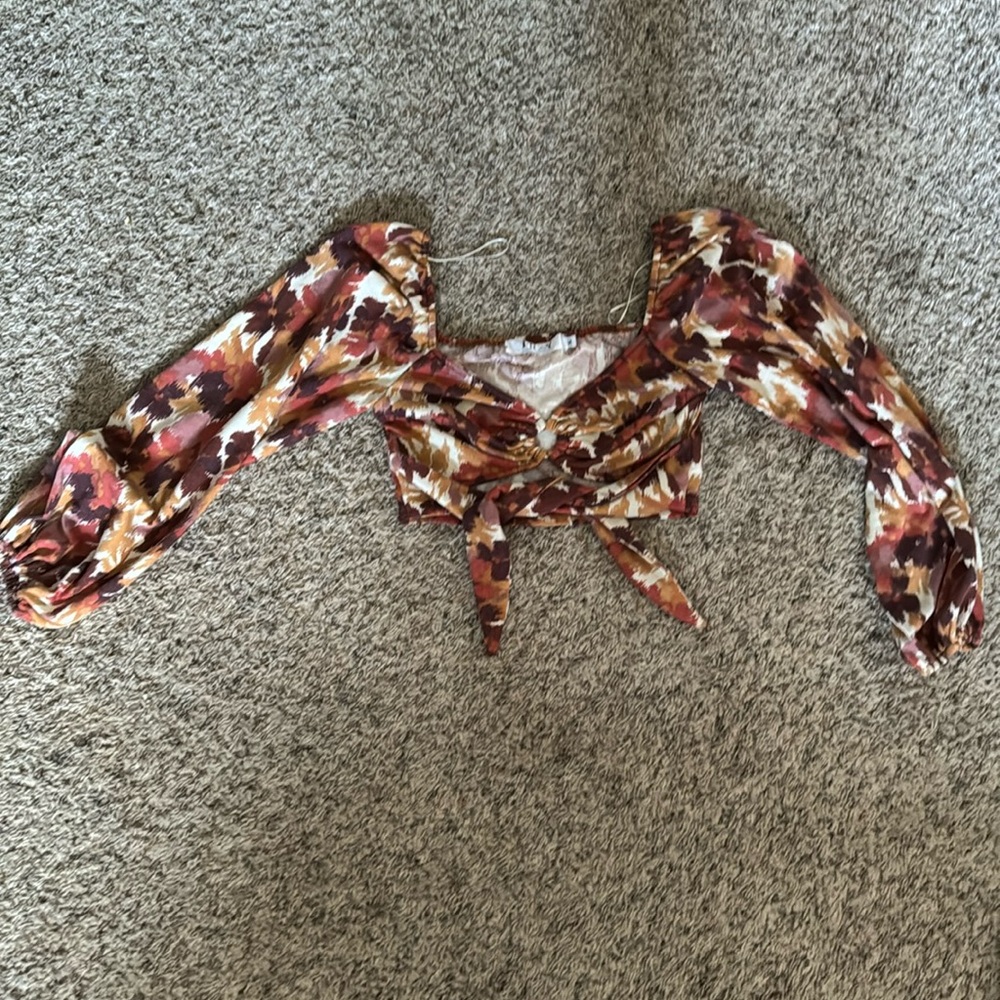 Cropped fancy blouse